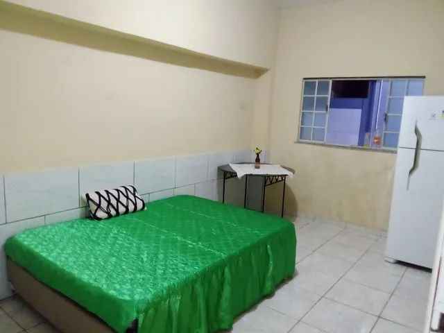 Aluga se kitnet semi mobiliado 