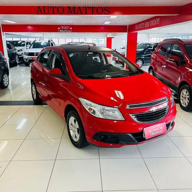 CHEVROLET - ONIX - 2014/2014 - Branca - R$ 50.900,00 - Carissimi Veículos