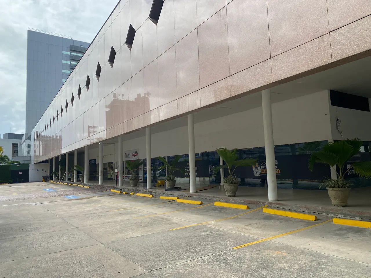 LOJA, 82m², Térrea, 2 vagas, mais vagas visitantes, Ilha do Leite - Recife -PE PE - Foto 12