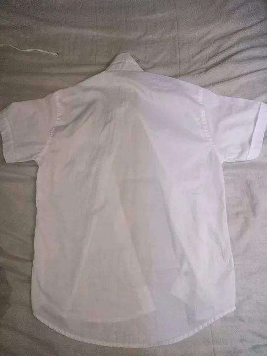 Camisa branca de manga comprida para menino - Foto 3