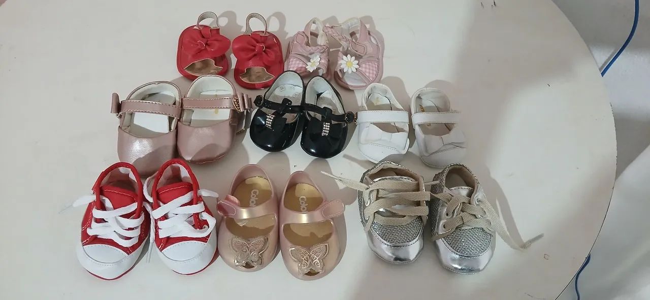 08 pares de sapatos infantis para bebê - Venda rápida!
