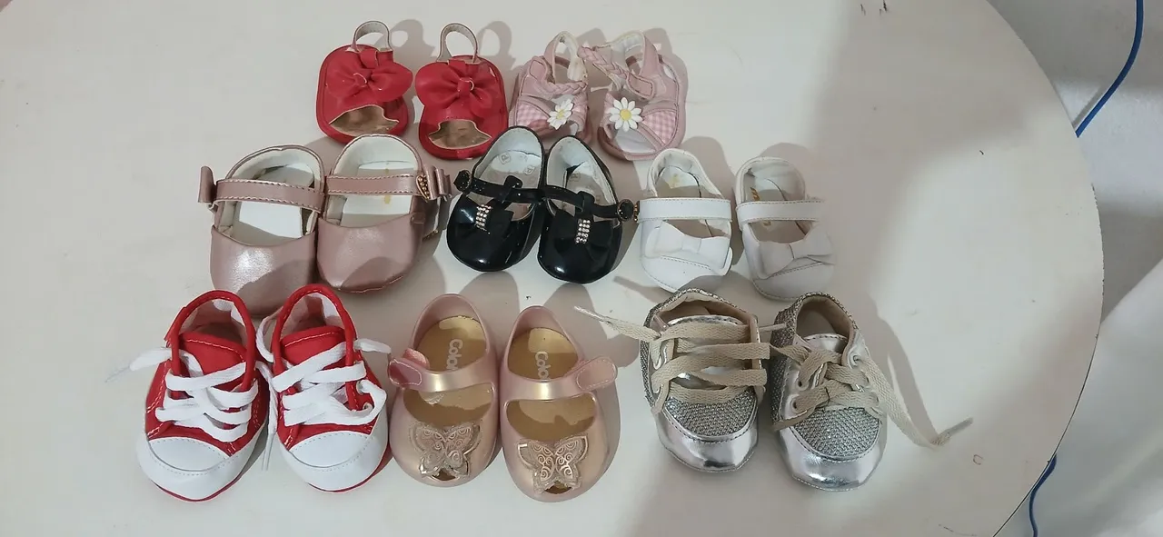 08 pares de sapatos infantis para bebê - Venda rápida!
