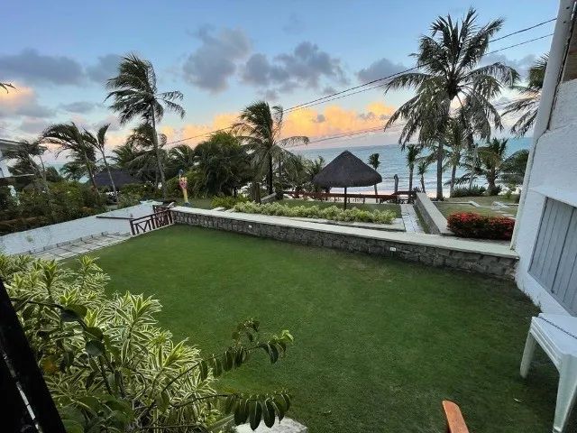 Apartamento Beira- mar com 78 m2 - 3 quartos - Pirangi do Sul - Praia Paradisíaca
