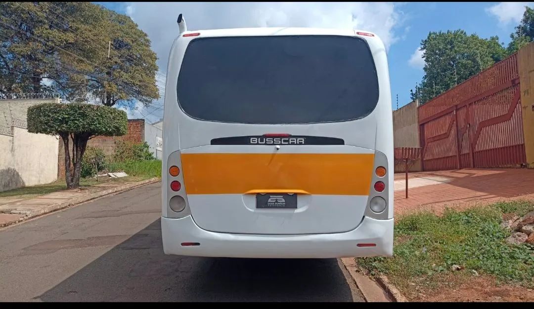 Micro-ônibus 2012 - Foto 2