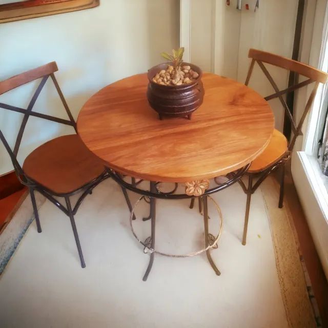 Jogo de mesa Vintage com 2 cadeiras rústica  - Foto 2