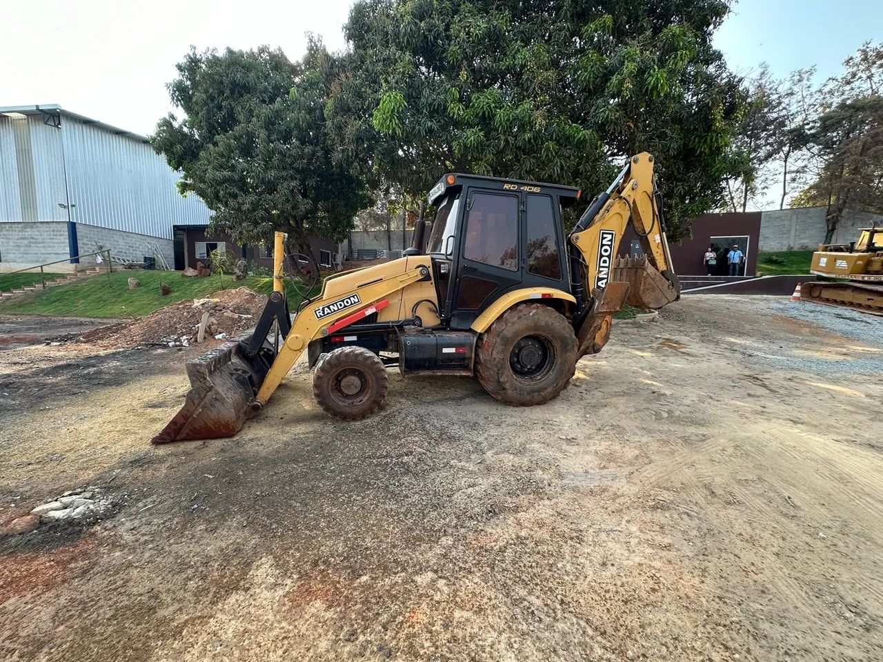 Restroescavadeira Randon RD406 2020 4X4 