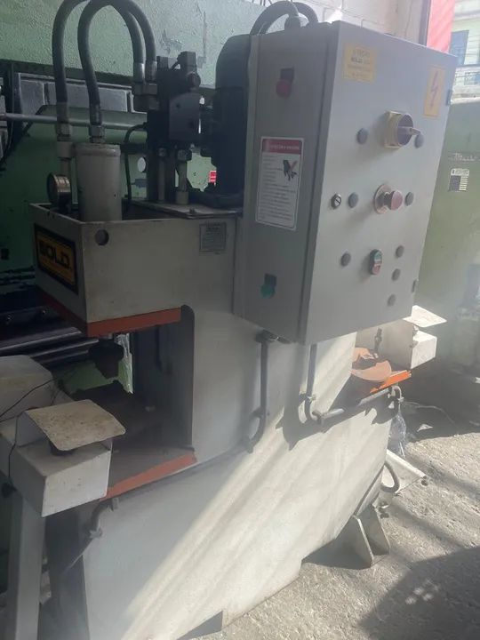 Prensa hidráulica tipo C dupla 07ton excelente