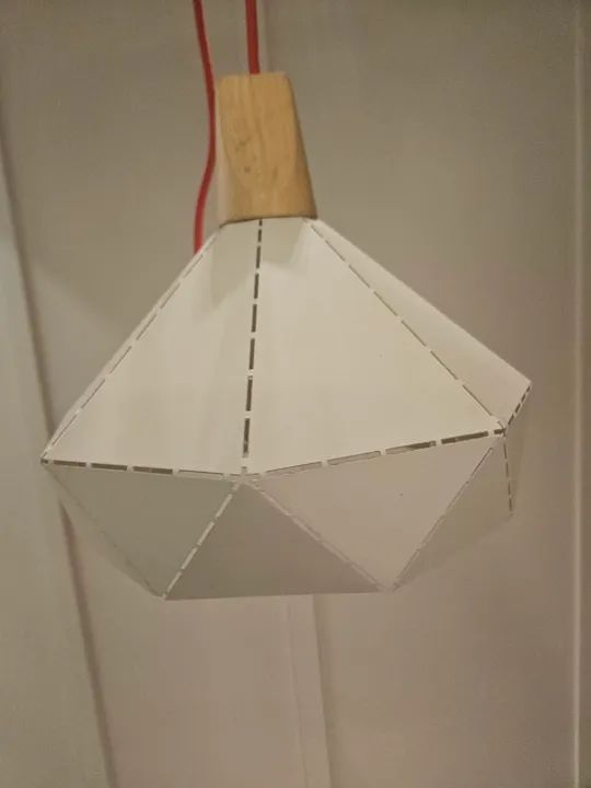 Luminária de teto moderna em formato de diamante