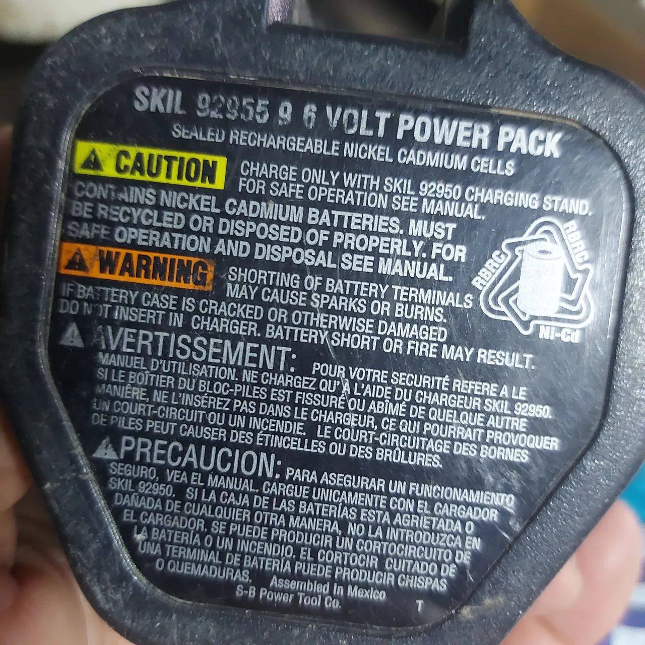 Bateria parafusadeira Skill 9,6 Volt funciona  - Foto 3