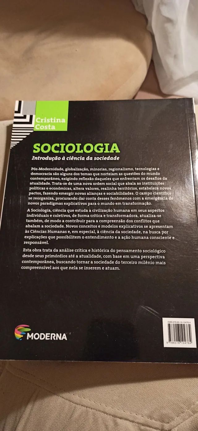 Livro didático Sociologia Introdução à ciência da sociedade de Cristina Costa - Foto 2