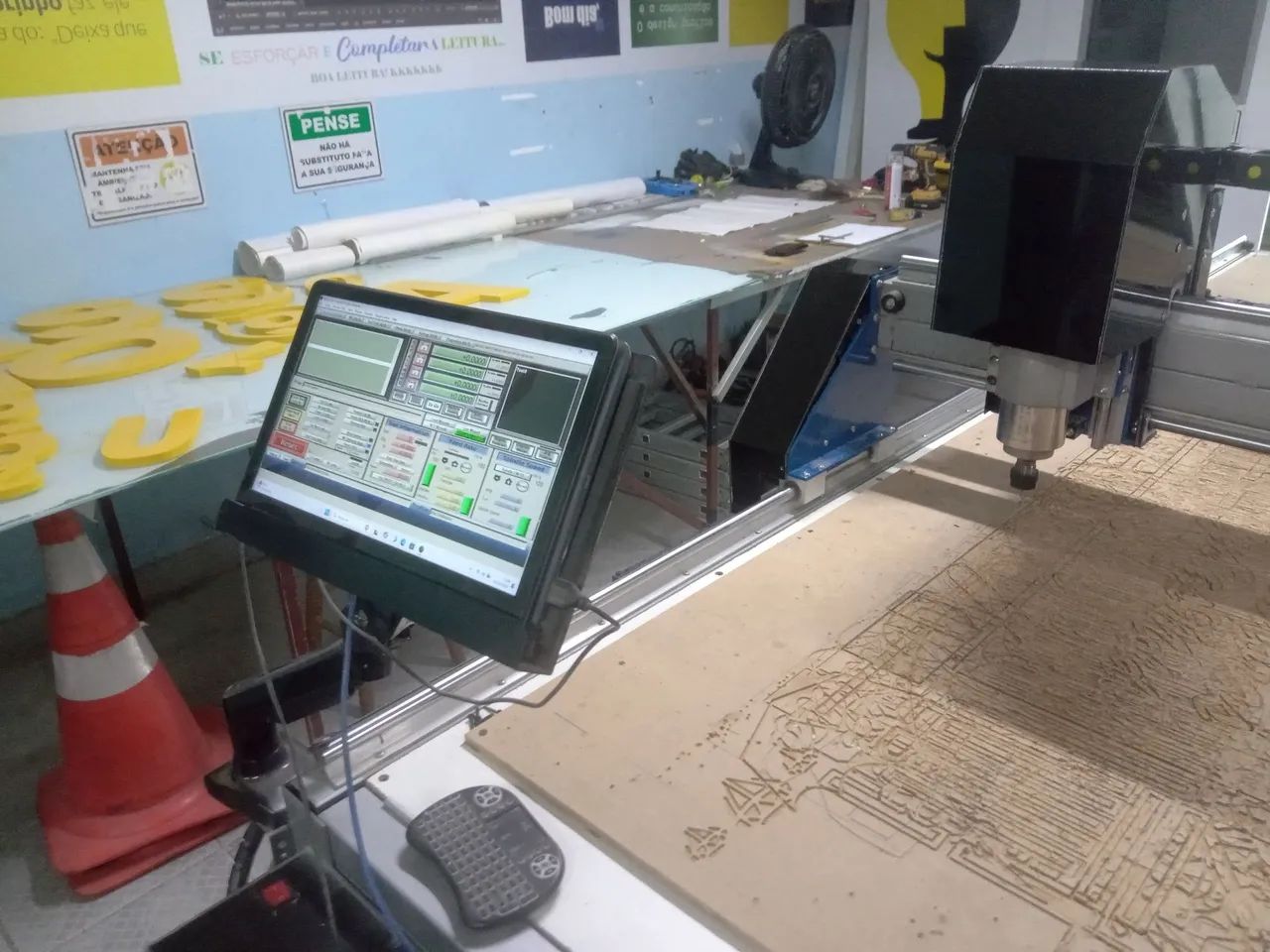 CNC router  máquina corte e gravação  - Foto 4