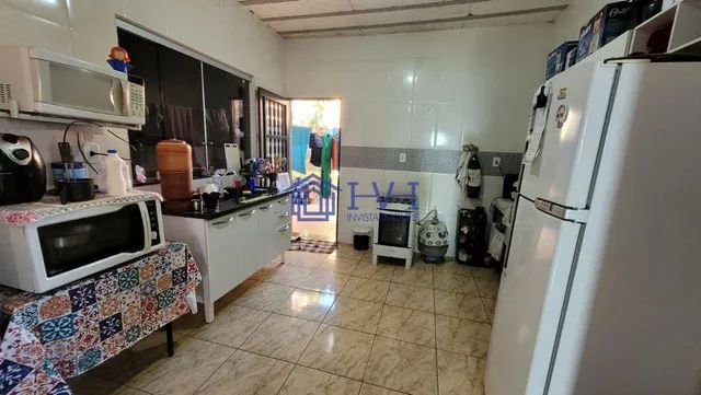 02 casas em um lote de 430 m² todo murado - Foto 2