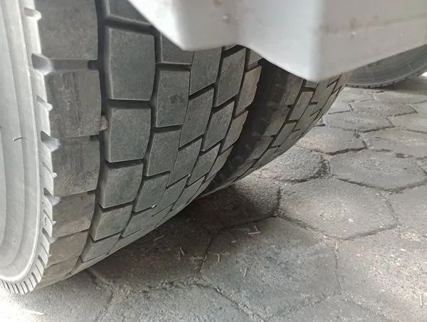 MB Axor 2036 4x2 ano 2021 automático - Foto 14