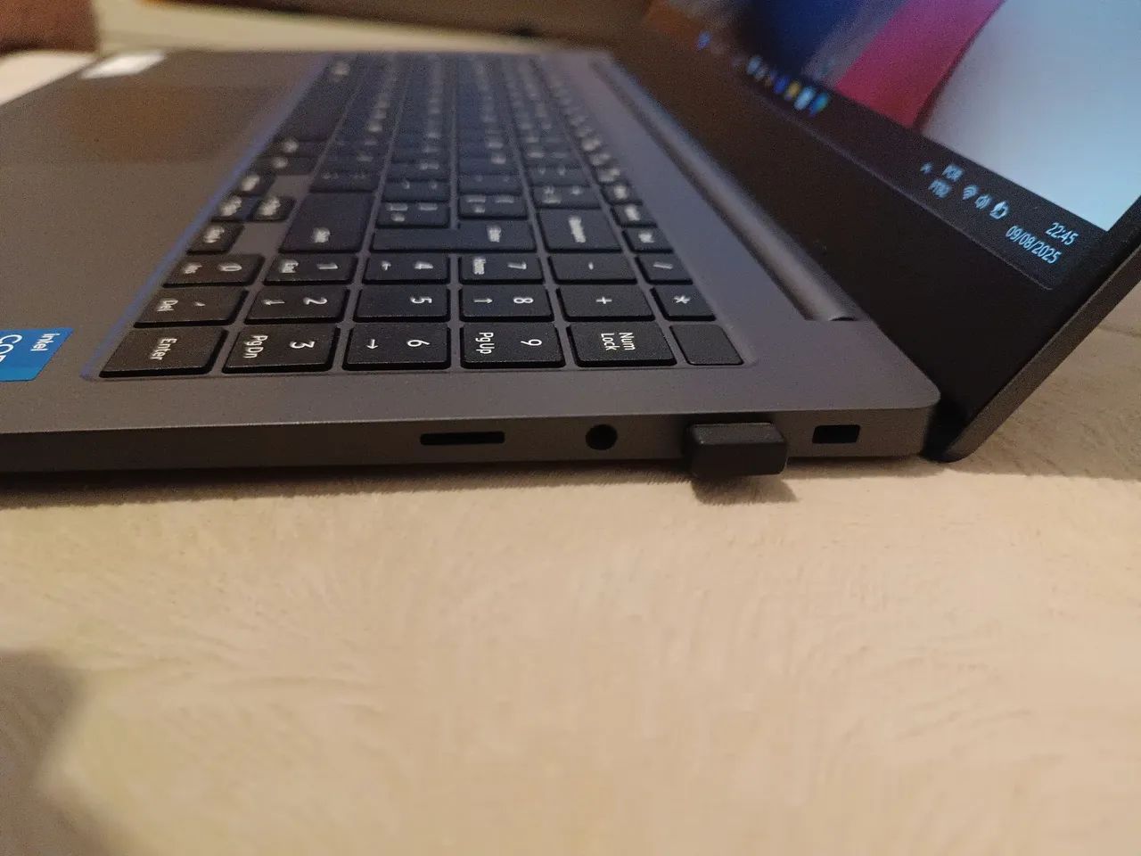 Notebook Samsung - Desempenho e Elegância - Foto 5