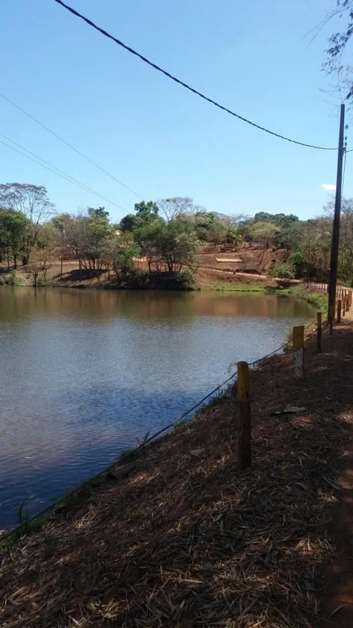 Chácara à venda em condomínio fechado - Estância Alto da Serra, Santa Bárbara de Goiás