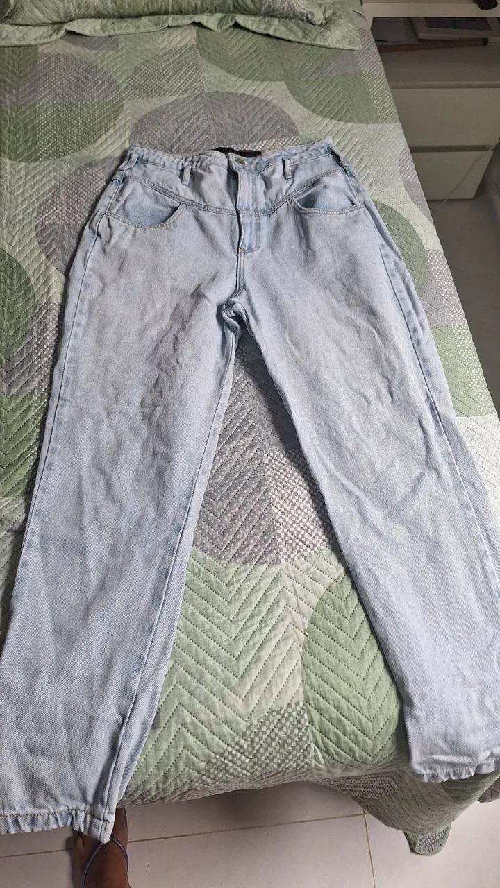 Calça jeans clara feminina