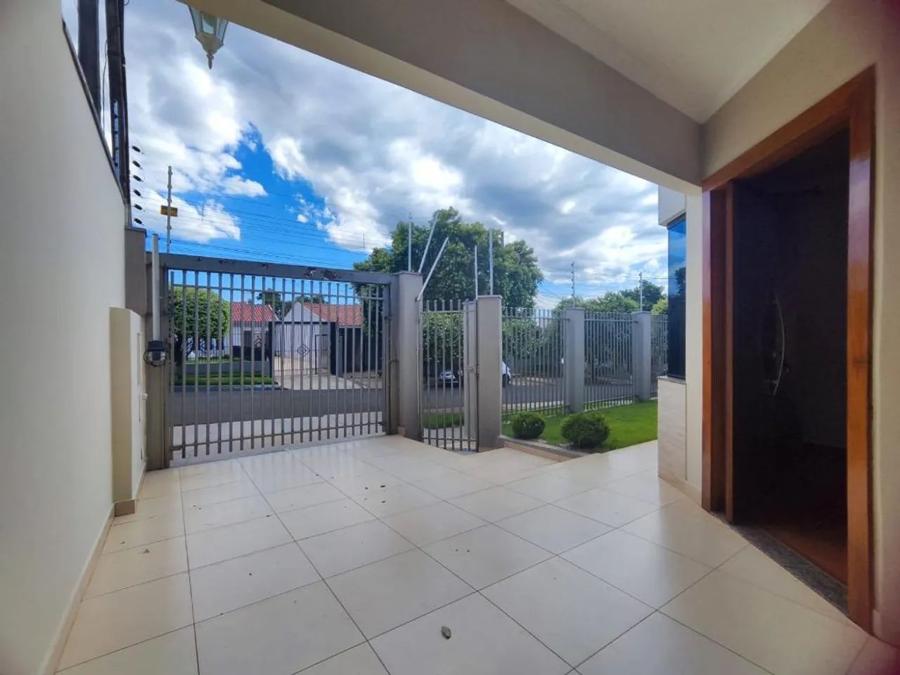 Casa à venda em Maringá, Jardim Paris III, com 3 quartos, com 116.03 m² - Foto 3