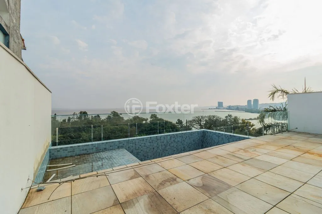 Vendo Magnifica casa 3 quartos 3 suítes 6 garagens 450m² privativos Bairro Vila Assunção !