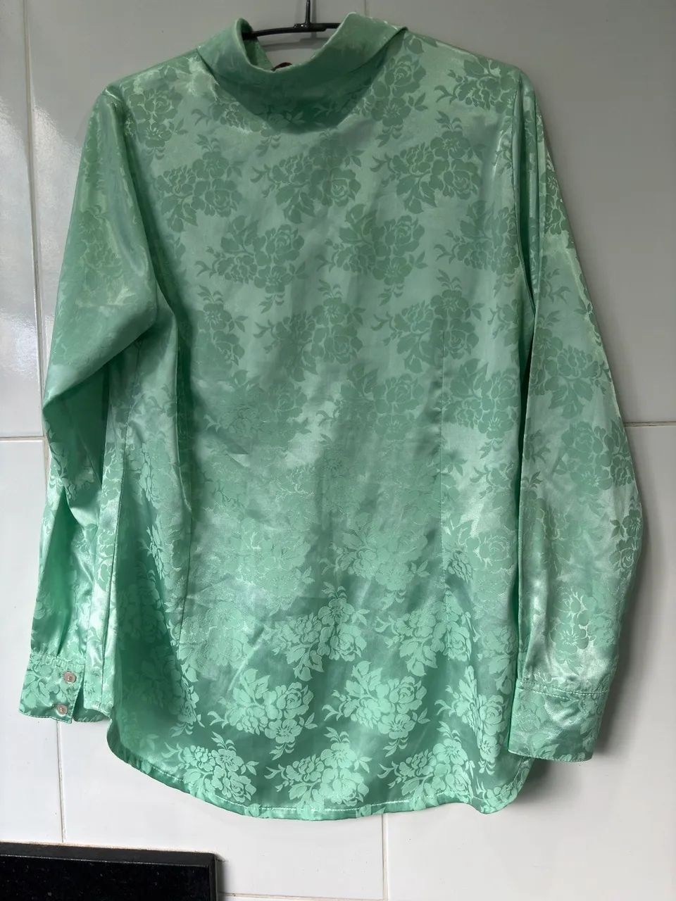 Camisa feminina de seda - Foto 2