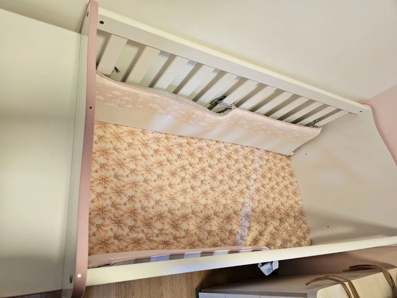 Berço Usado menina 