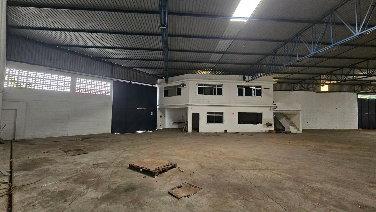 Galpão de 1050 m2 ao lado da Rod. Lindenberg - Foto 3