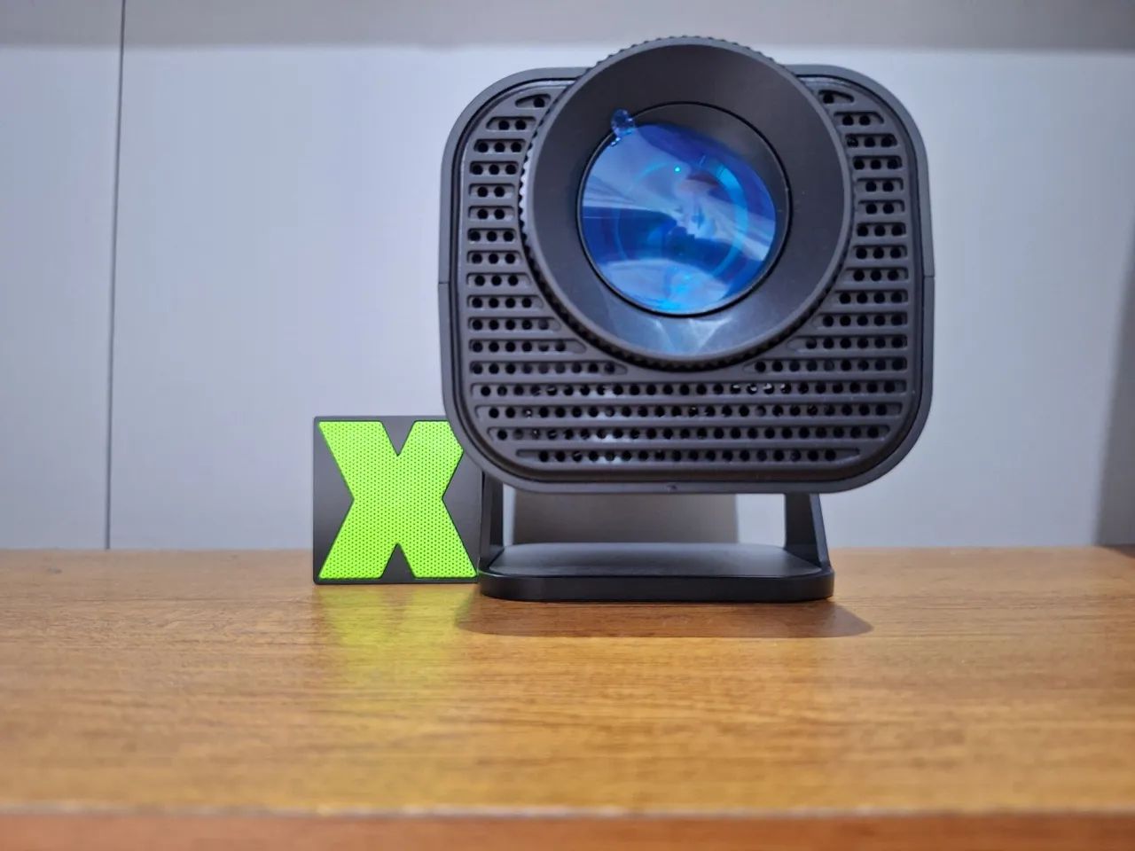 Projetor HY320 Mini com Caixinha - Foto 2