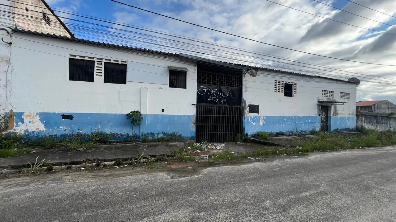 Galpão Pronto, Pajuçara, 810,00m2 Cobertos, 27,00m X 30,00m, Próx. Avenida Dr. Mendel Stei