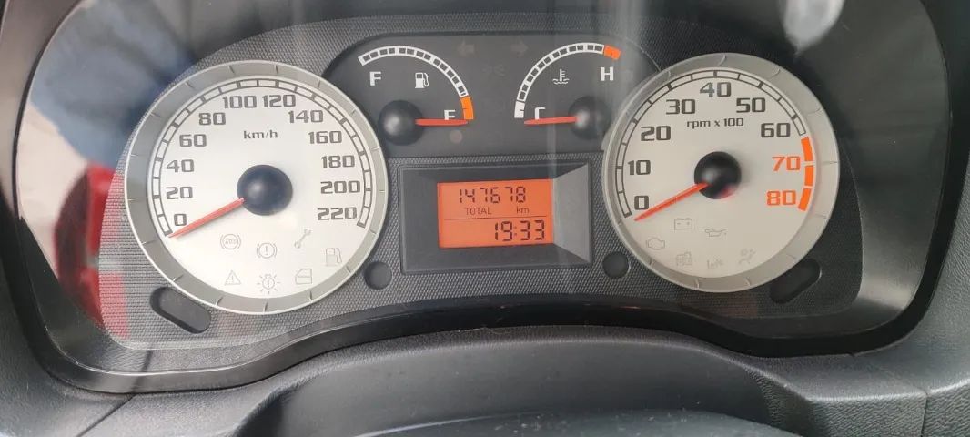 Fiat Idea 1,4 Completo, único dono - Foto 2