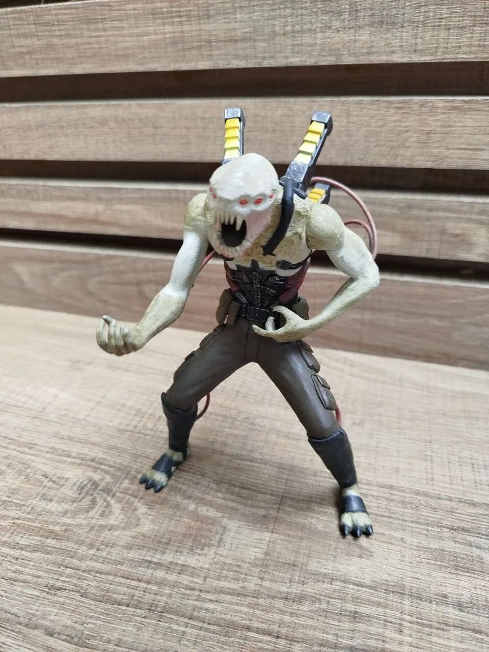 Action Figure Chimera Advanced Hybrid - Resistance 2 (Playstation) - Foto 3