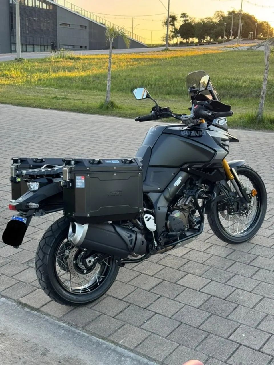 Suzuki 1050 XT V-strom 2025 - 1338505848 | OLX