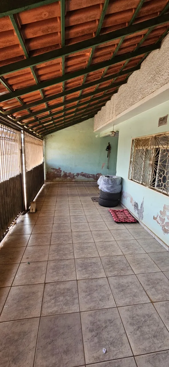 Oportunidade Única na QNM 5 - Casa Ampla com 2 Residências, Perfeita para Investidores ou