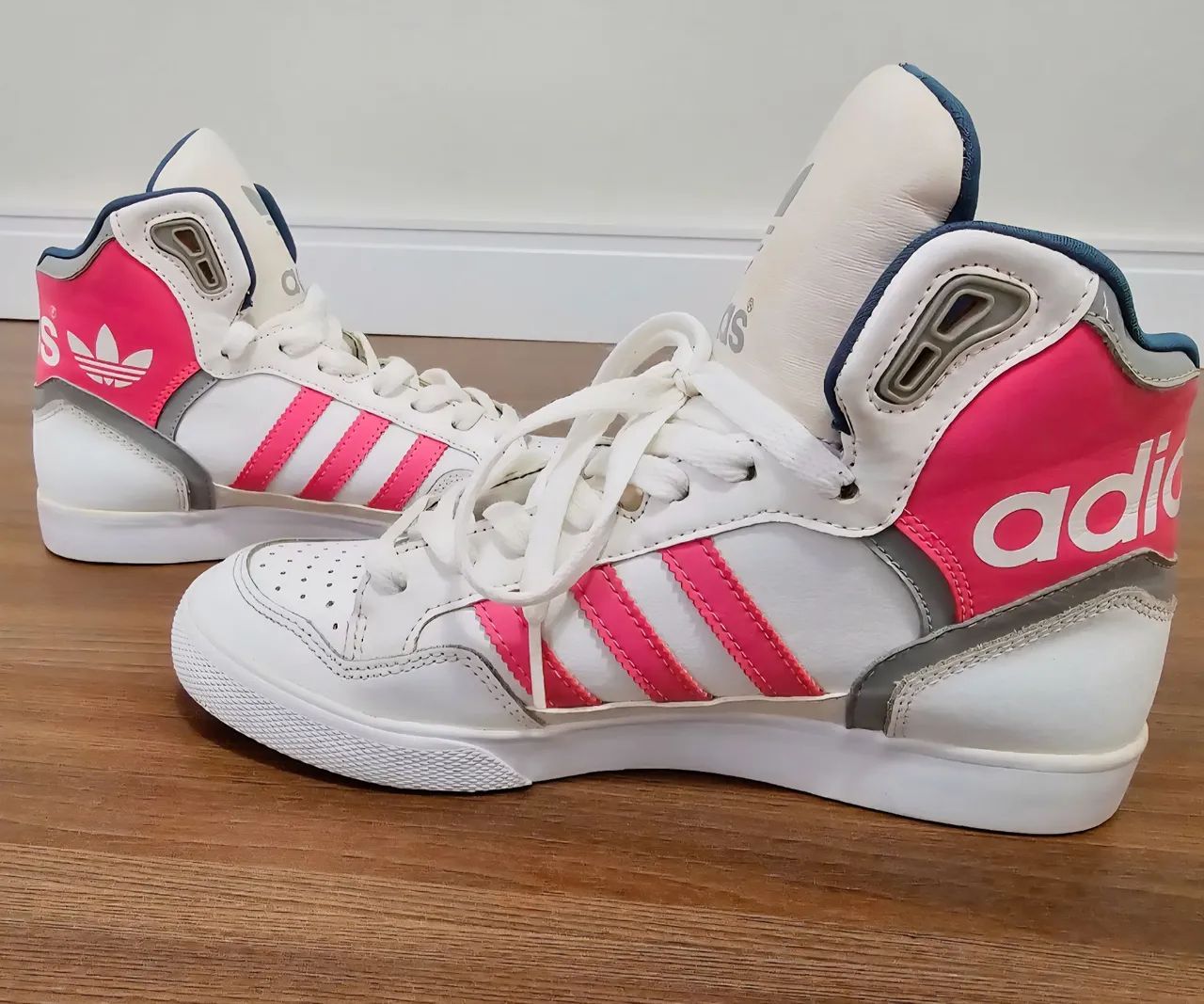 Tênis cano alto Adidas Calçados Uvaranas, Ponta Grossa