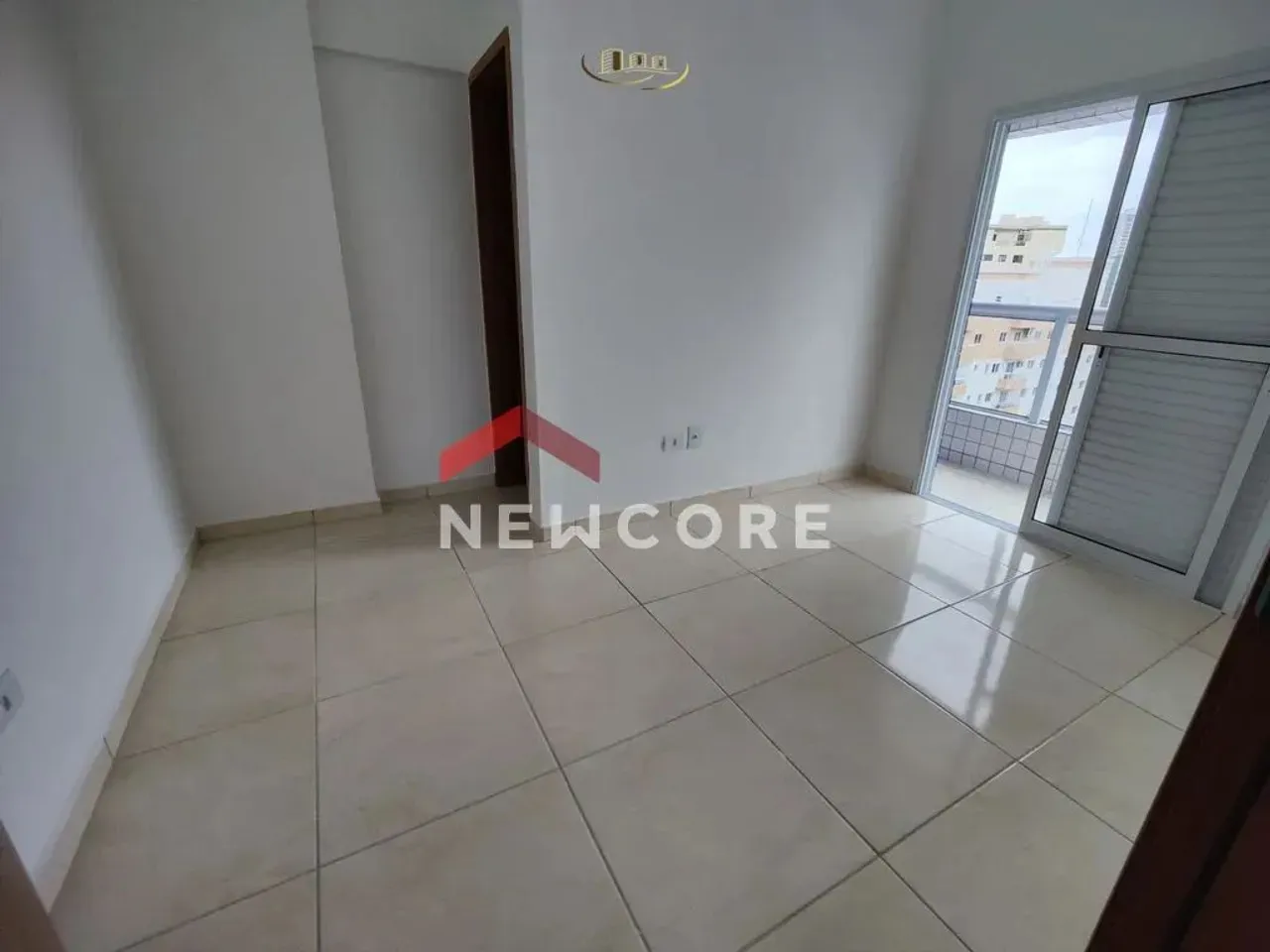 Apartamento em Rua Bolívia - Guilhermina - Praia Grande/SP
