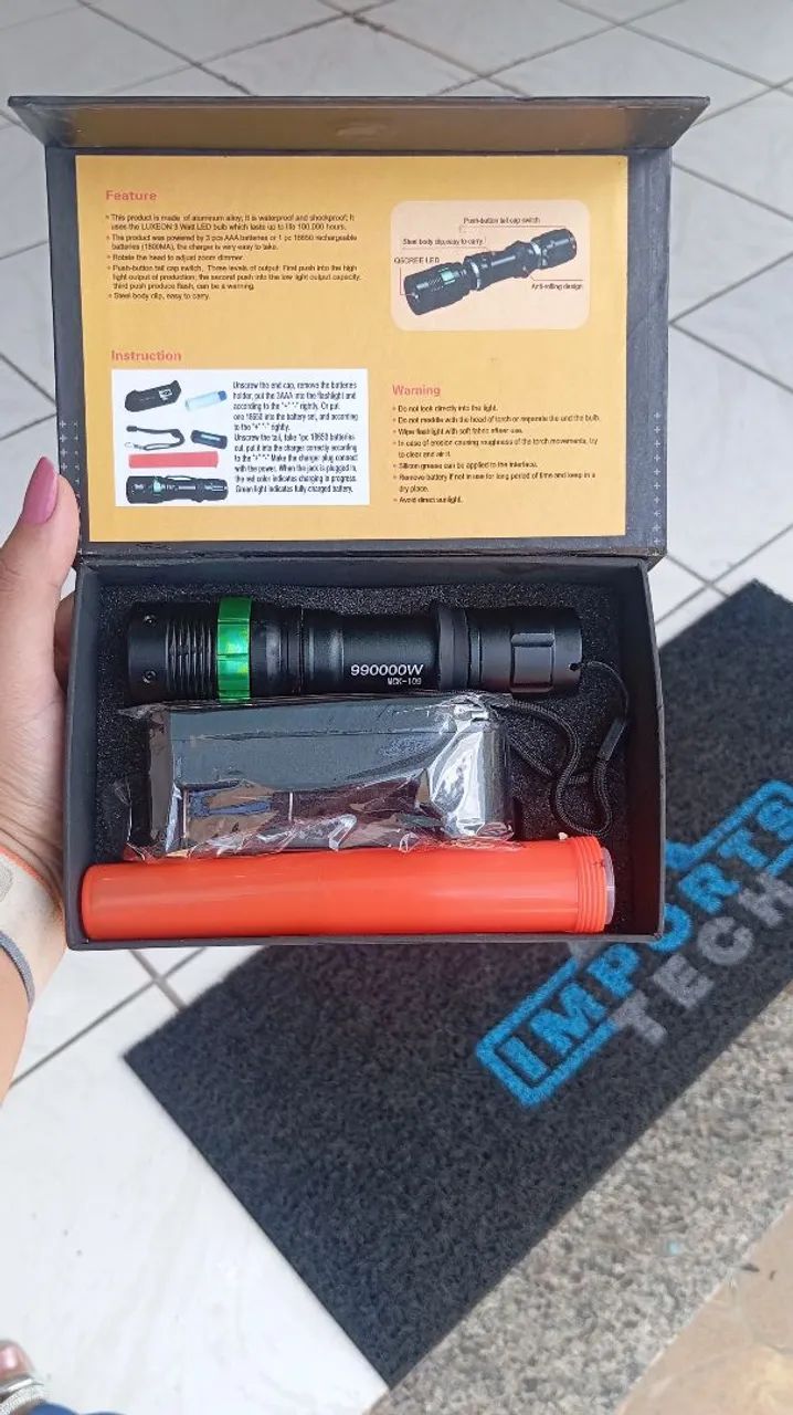 Lanterna Recarregável com Sinalizador 990000W Power Style MCK-109