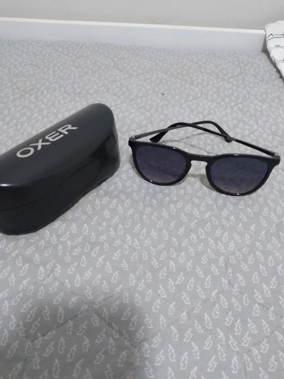 Óculos de Sol Ray-Ban Erika ORIGINAL. Em otimo estado. vai com a caixinha