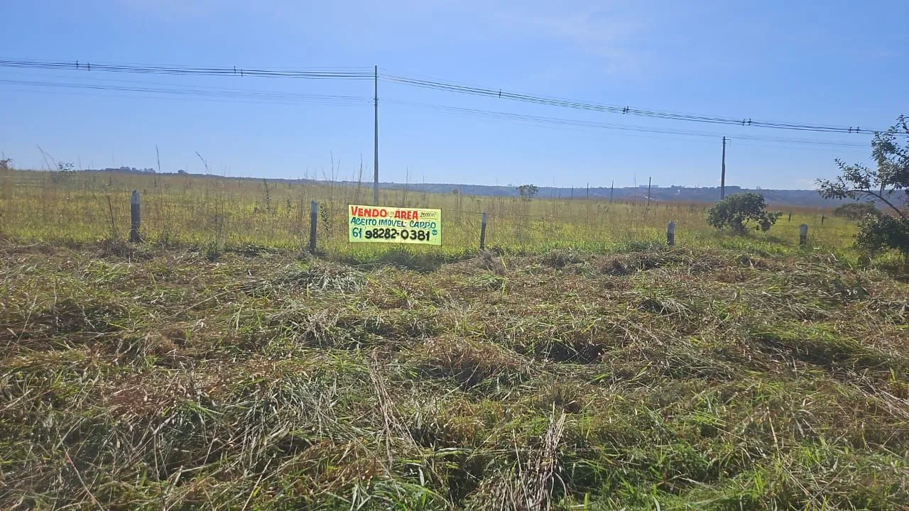 Área de 20.000m²
