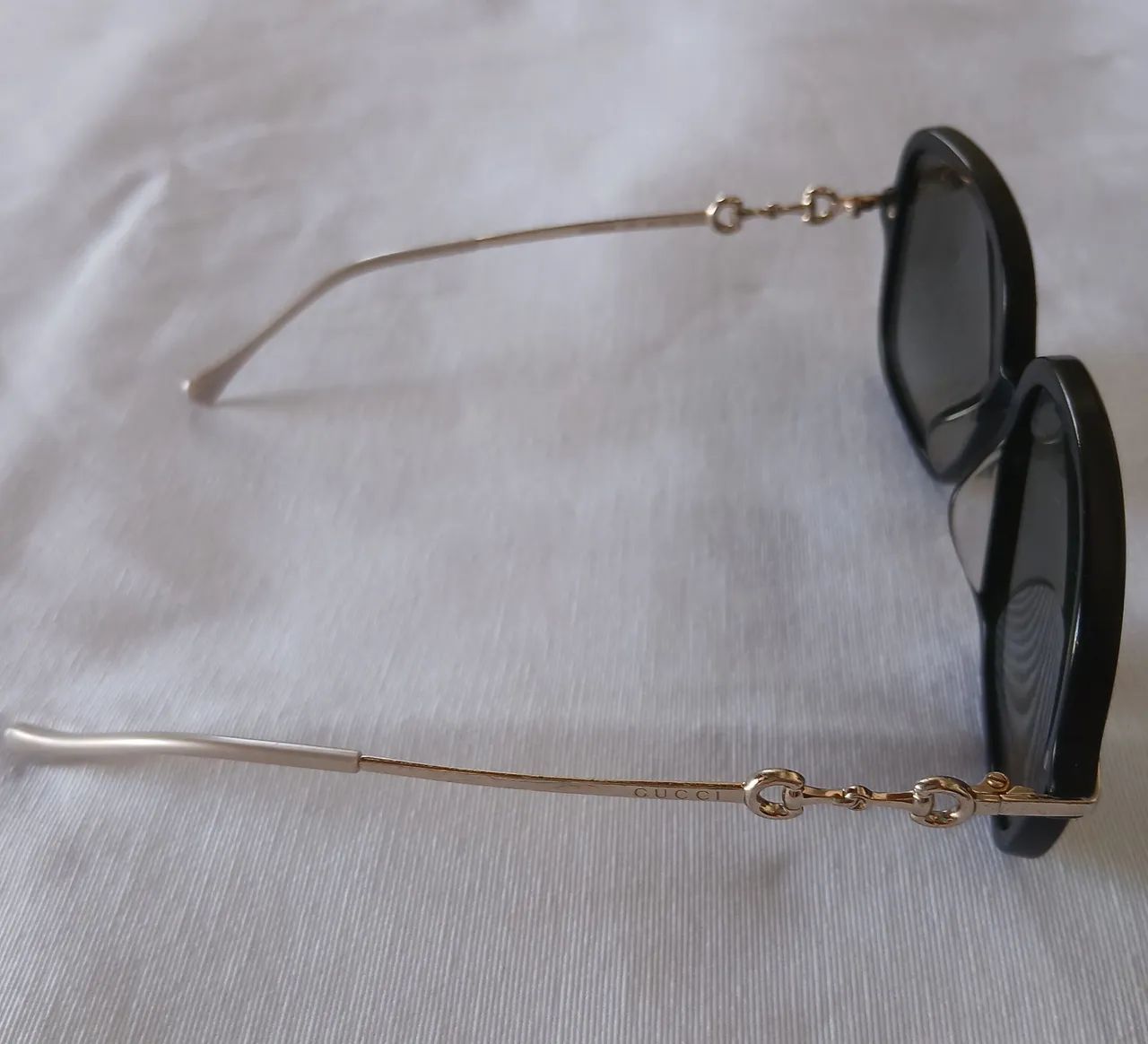 Óculos de sol feminino Gucci  - Foto 3