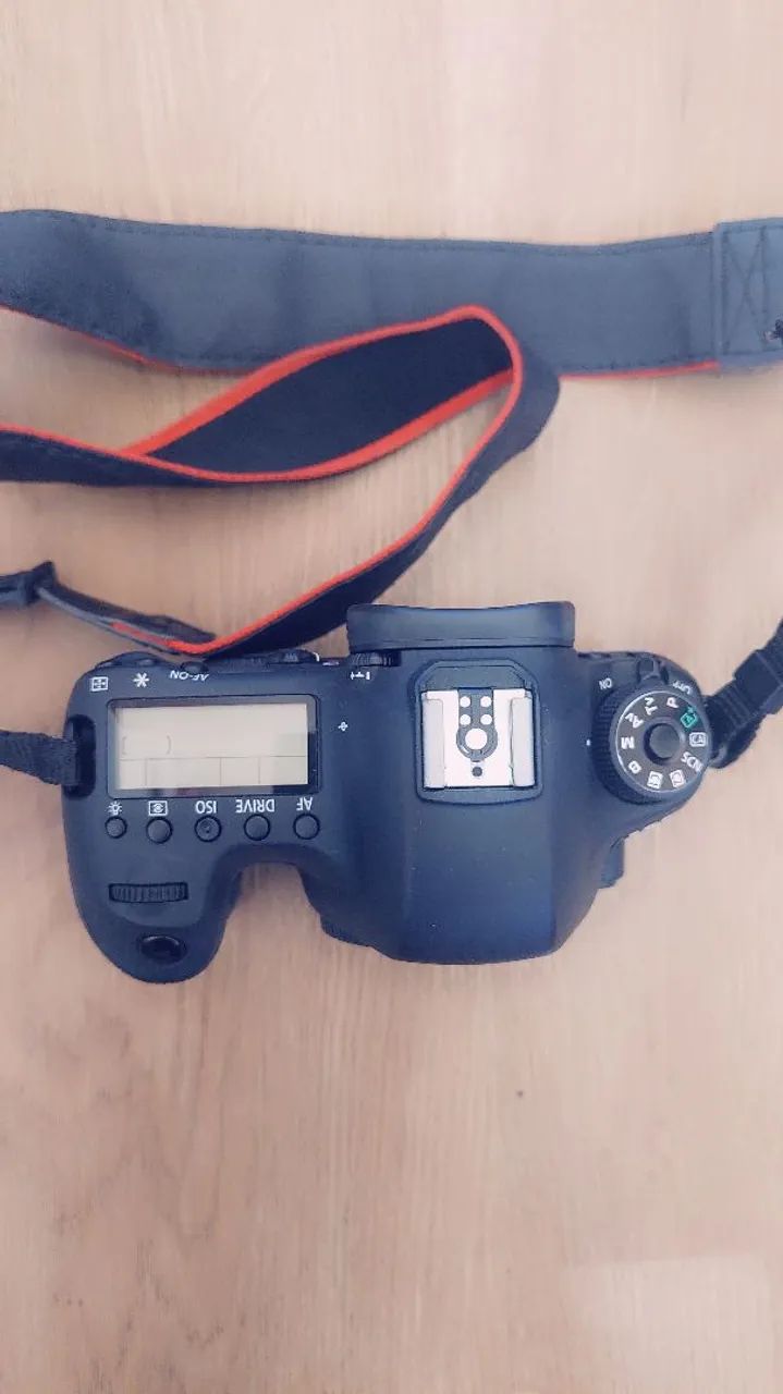 Câmera Fotografica, Corpo Canon 6  EOS - Foto 2