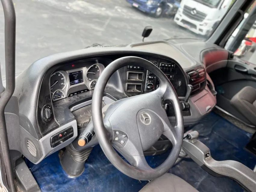 Mercedes-Benz Actros 2651 6x4. - Foto 15