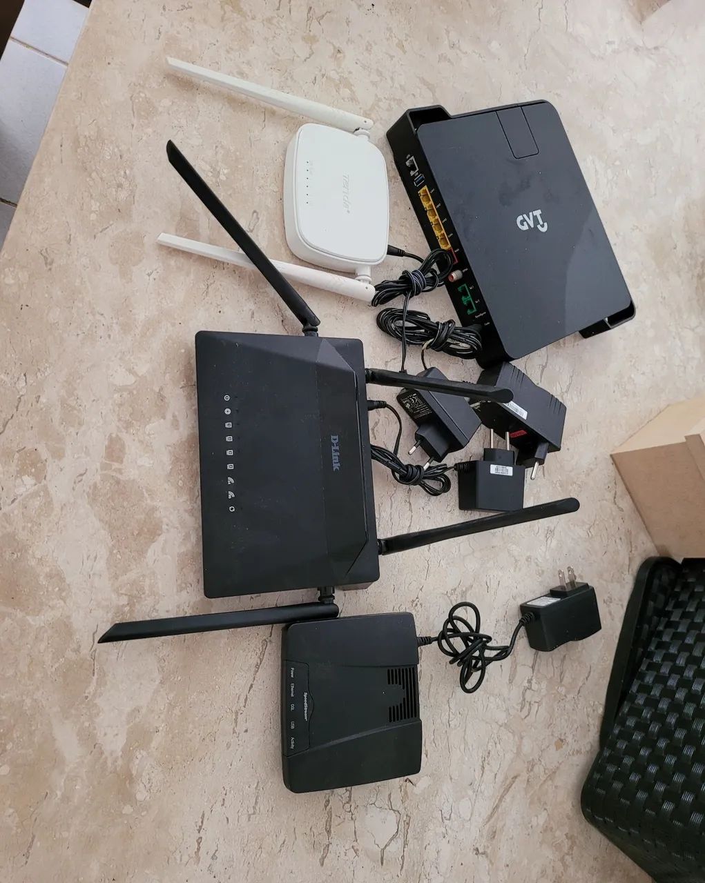 Kit de 4 Roteadores para internet rápida