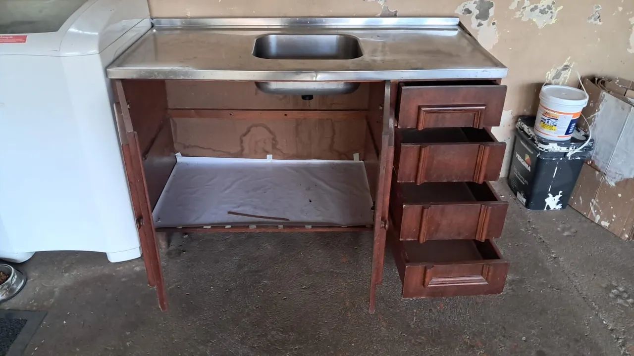 Armário de Cozinha em Madeira com Pia de Aço Inox - Foto 3