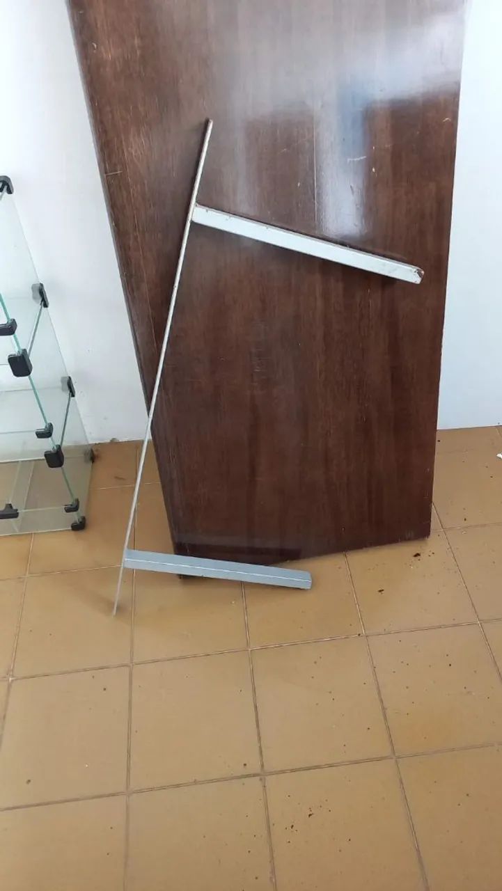 Mesa mogno de colocar com suporte fixação parede  - Foto 2