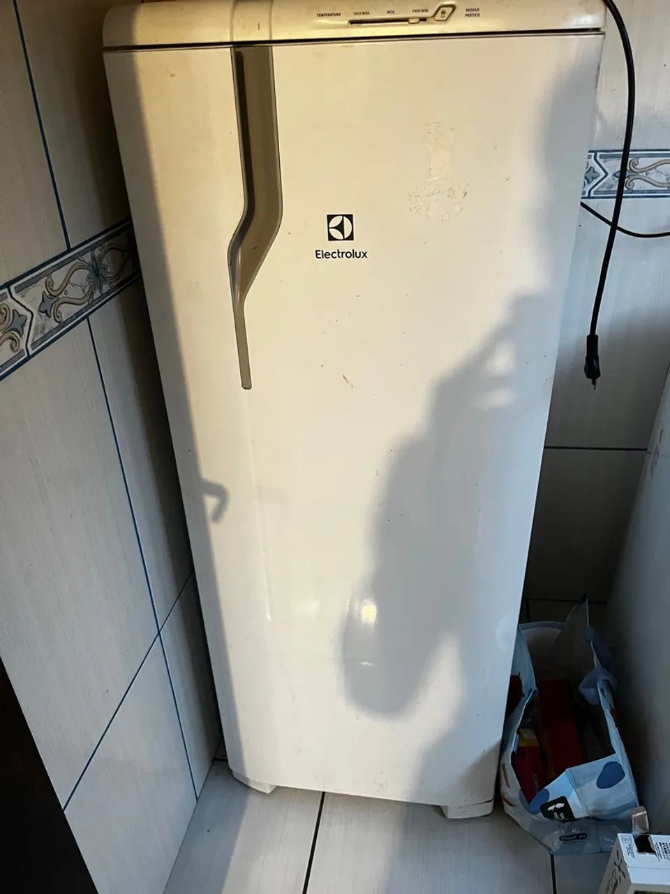 Geladeira sem o compressor, eu tenho mas falta instalar  - Foto 2