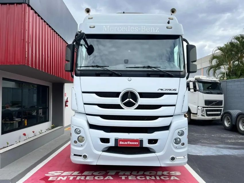 Mercedes-Benz Actros 2651 6x4. - Foto 2