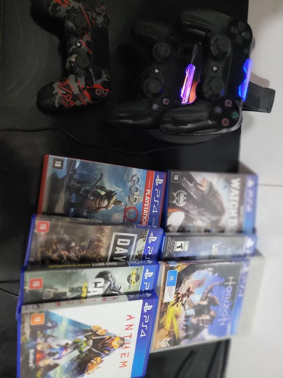 PS4 Slim com jogos e controles - Foto 2