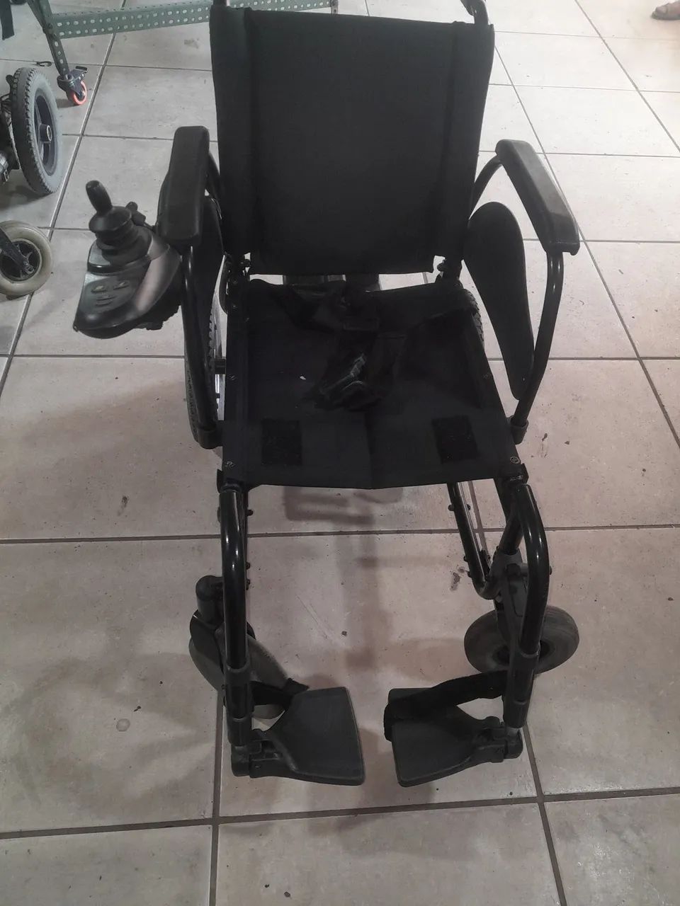 Cadeira de rodas elétrica  - Foto 2