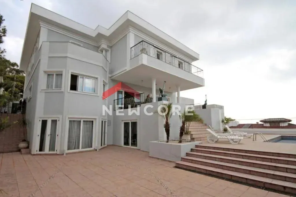 Casa de condomínio em Alameda Itatiaia - Colinas da Anhangüera - Barueri/SP