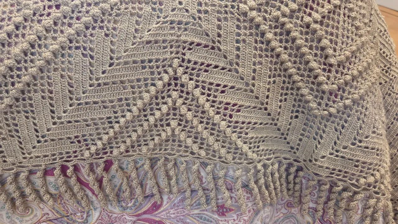Colcha de crochê artesanal  para cama - Foto 2