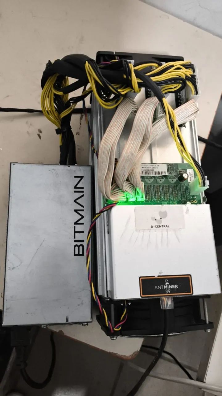 Mineradora de bitcoin Antiminer S9 13.5TH - Foto 3