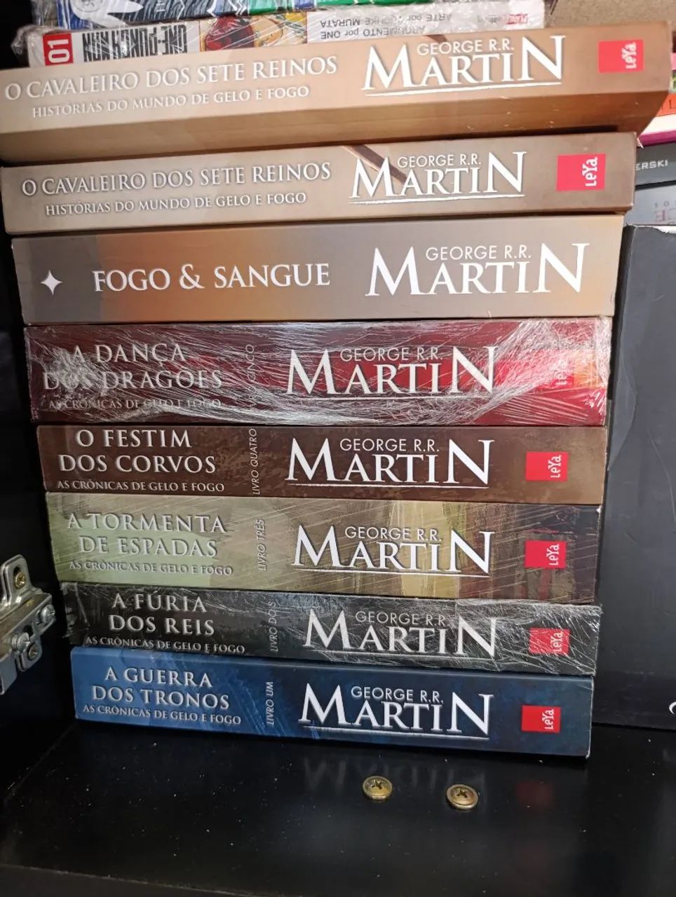 GAME OF THRONES BOOK COLLECTION